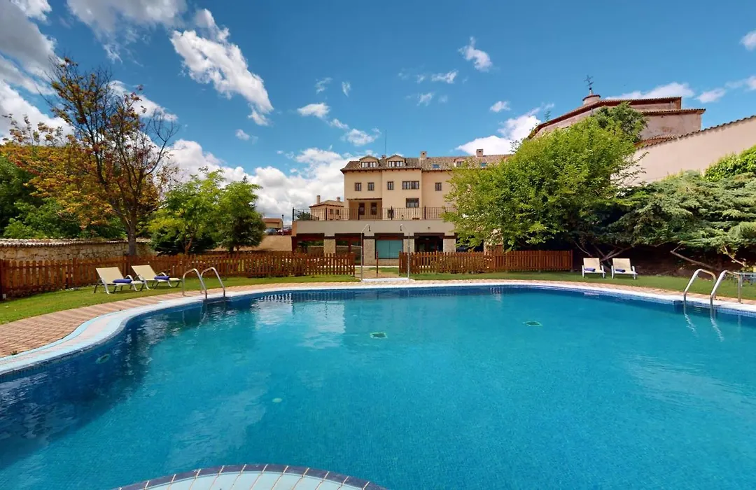 Azz Penafiel Las Claras Hotel & Spa-1